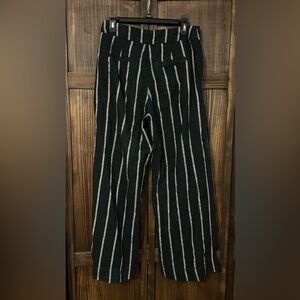GAP Striped Black and White wide leg Pants size 6